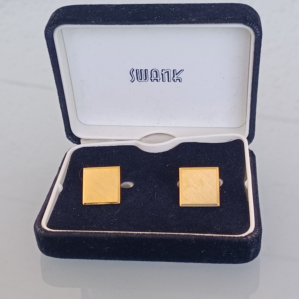 Swank Vintage Gold Tone Square Brushed Textured Cufflinks with Original Box - Picture 1 of 6